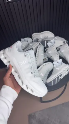 ON cloud kicks. Zero limits. 🪽 #oncloud #oncloudtilt #onrunning #sneakers #fyp 