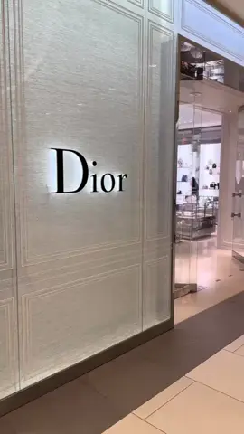 #الرياض_حفرالباطن #ديور_dior#هدايا 