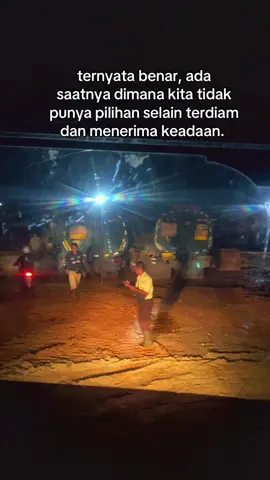 Jaga jarak di iringi 🤫😂#fyp #viral #viraltiktok #selaluoptimis 