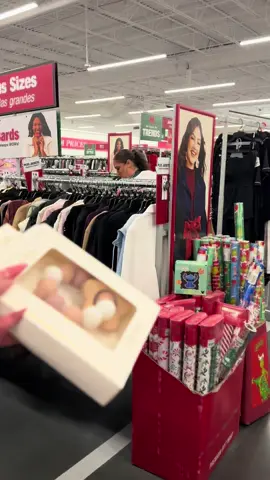 embarrassing my mom in public is my favorite thing. #prank 