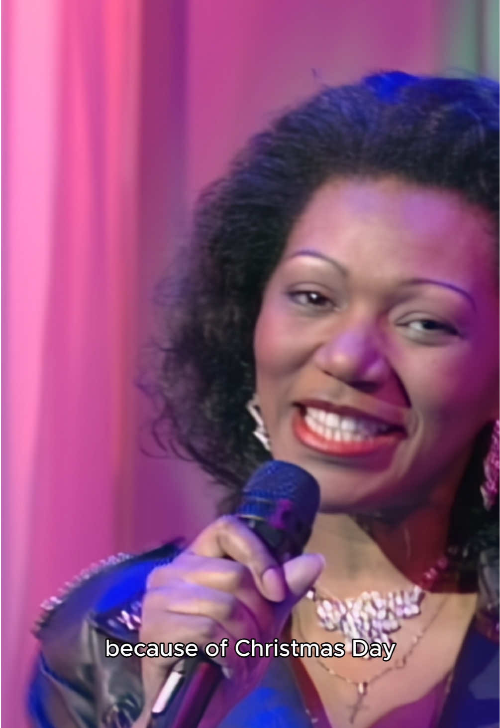 “Because, of Christmas dayyy…” 🌟💫🎄  #Christmas2025 #discomusic #BoneyM #marysboychild #christmasmusic 