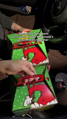 McDonald The Grinch Meal Christmas date night ? 🎄🎁 #mcdonalds #thegrinch #mcshakerfries #thegrinchmeal #datenight 