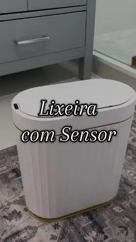 Lixeira automática de 8 litros com sensor, prática para a cozinha, acompanha cesto e saco de lixo. #LixeiraAutomática #Sensor #CozinhaPrática #Higiene #Organização 