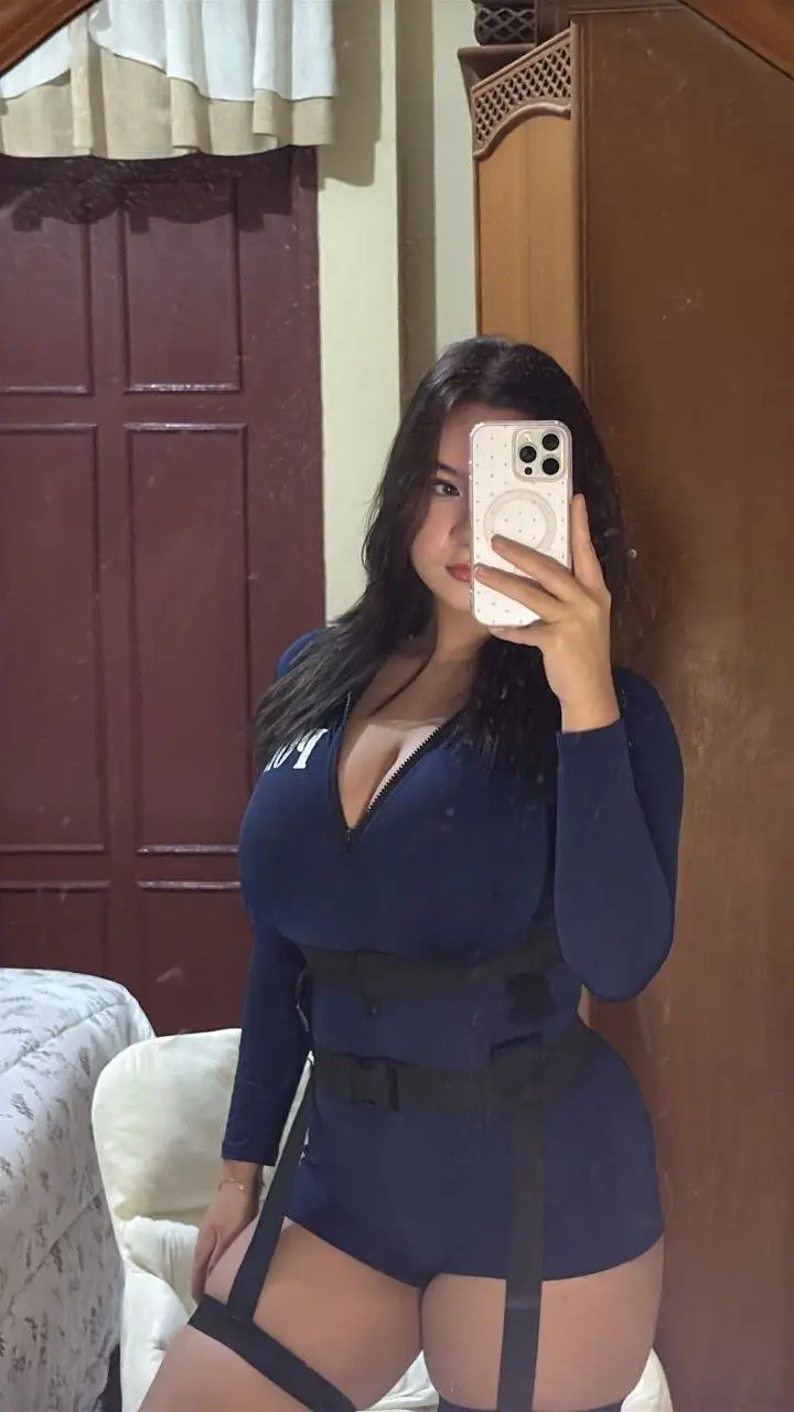 #perfectgirl #perfectbody #oliviapayten #fyp #mirror 