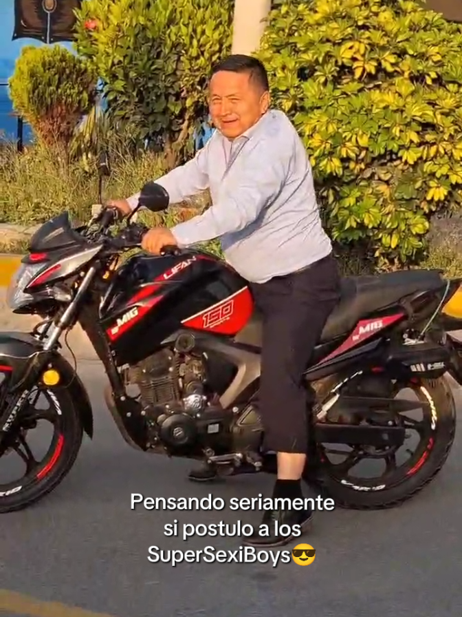 Un SuperSexiBoy😎@sexiboy.oficial #humor #unac #augustocaro @Dr. Augusto Caro 