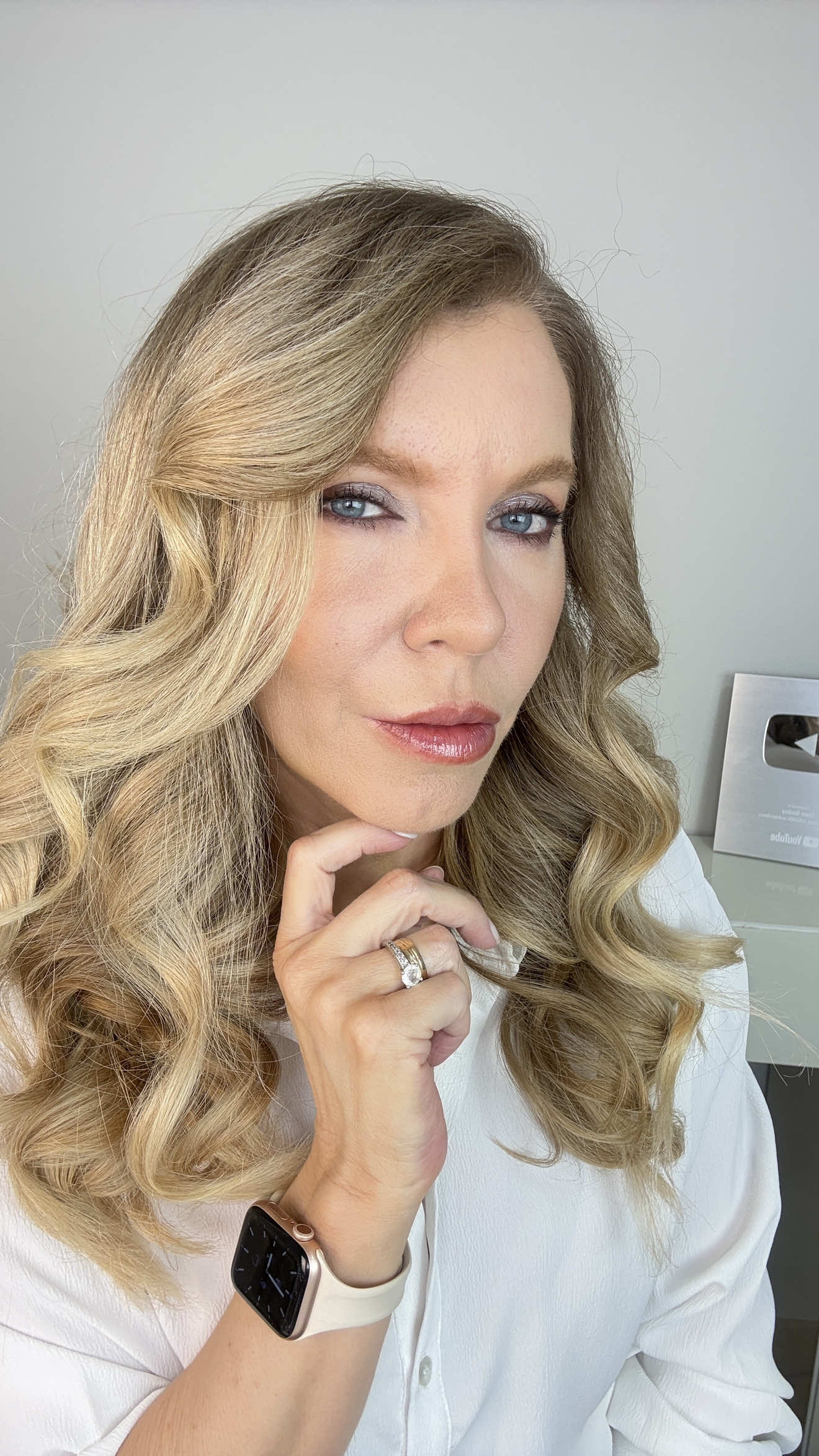 💄✨ DICAS de maquiagem que funcionam de verdade na pele madura! Nada de marcar, nada de craquelar — só pele bonita e natural. Me segue pra mais dicas assim e comenta aqui qual parte da make mais te dá trabalho 👇💬 #DicasDeMaquiagem #PeleMadura #MakeDepoisDos40 #BelezaReal #MakeSemCraquelar   