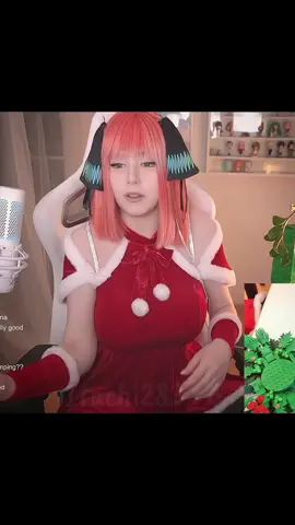 Lo que más esperaba de Diciembre era el Cosplay de Nino Navideña ❤️👑✨️😻🎄 @twitch.tv/upminaa #Cosplay #Upminaa #animecosplay #upminaedits 