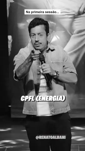 Atrasei um boleto e já acharam que eu tava falindo! O medo não era ficar sem energia, era os vizinhos acharem que eu tava fodid0  #renatoalbani #comedia #standupcomedy #comedy #humor 