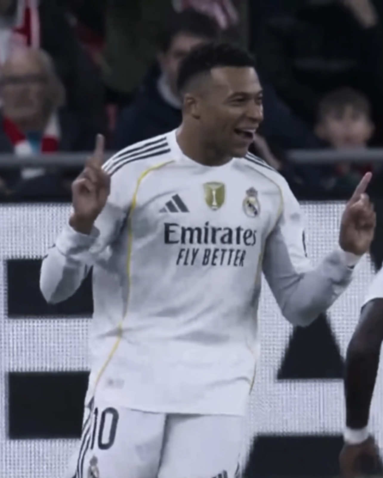 23:13🐓-#mbappe #9 #madrid #fyp #viral 