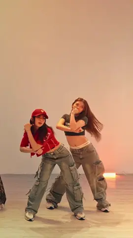 the vision of @MIKHA LIM. and @STACEY doing this dance trend! acckkkkkkk my mikhcey~ #bini #mikhalim #staceysevilleja #trending #fyp 