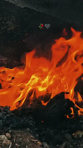 keşfet #kşfffffppppppppppppp  geceye söz bırak.....❤️‍🔥❤️‍🔥🥀