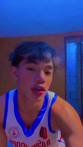 spread open yo legs 🧎🏻‍♀️