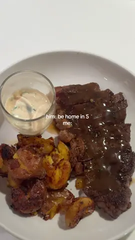 steak & crispy cajun smashed potatoes with lemon garlic dill sauce! #steak #steaktok #smashedpotatoes #easydinner #cookwithme 