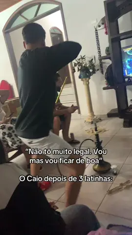 Conhece alguém que  animação só vem depois no meio de todo mundo? 😂😂😂 . . . . #resenha #fyp #amigos #chacara #viral  @Bia Gabriele 