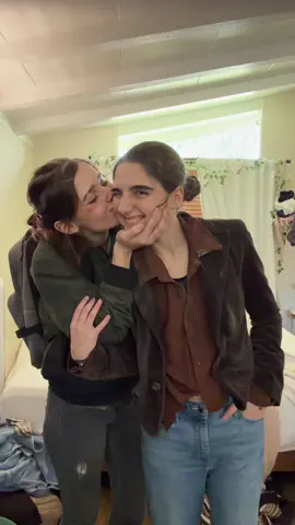 I like you @Kaelinᖭི༏ᖫྀ #thelastofus #quinnandkaelin #tlou2 #elliewilliamscosplay #dellie 