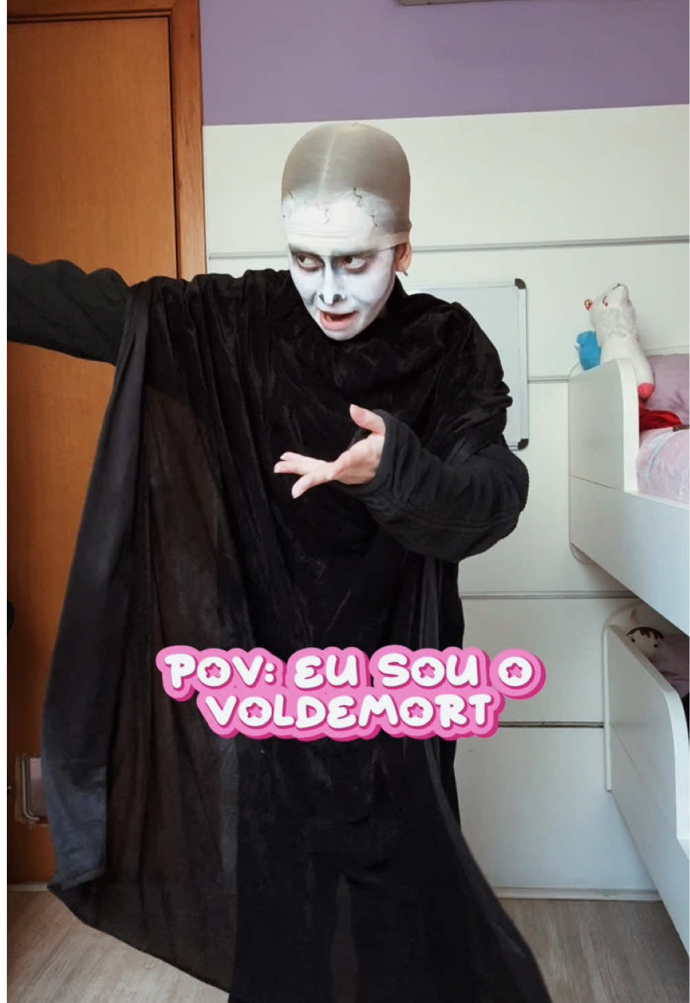 eu quando sou o bruxo mais poderoso e mesmo assim uma criança com o poder do amor me derrota toda as vezes 🙏🏻