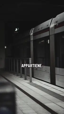 Il cambiamento fa paura, ma restare uguale uccide lentamente…. A volte devi perdere tutto, per trovarti davvero #emozioni #motivazione #viral #nostalgia 