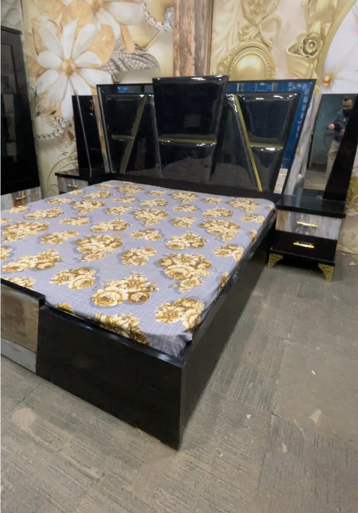 New Furniture Designs 03122682709 Karachi Furniture Market Showroom #furnituredesign #karachifurniture #trending #foryou #raasmarketing 