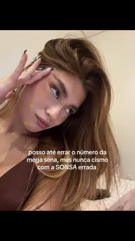 as q se faz de sonsa sendo pior q as 🐟