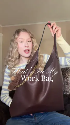 #coachretailemployee #coachny What’s in my work bag ✨🤎 @Coach #handbags #handbagtiktok #coachbag 