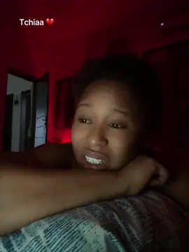 Je suis tellement dépassé tchiaa , mes condoléances 💐 le père ariel chenet  j imagine pas ta souffrance actuellement 💔🙏😭 putinnn 