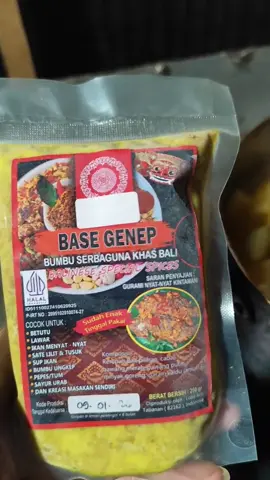 Anak rantau kalau masak? Tanpa bumbu genep = stres 😩 Dengan bumbu genep = chef dadakan 🤣👩🏻‍🍳🔥 Bumbu lengkap khas Bali — tinggal tuang, masak, jadi!  Masak cepat 10 menit pakai Bumbu Genep Bali ✨ Cocok buat anak rantau yang kangen masakan rumah ❤️ Aromanya beneran bikin nagih! Ready fresh & bisa dikirim seluruh Jepang 🇯🇵 DM kalau mau cobain ya kak!