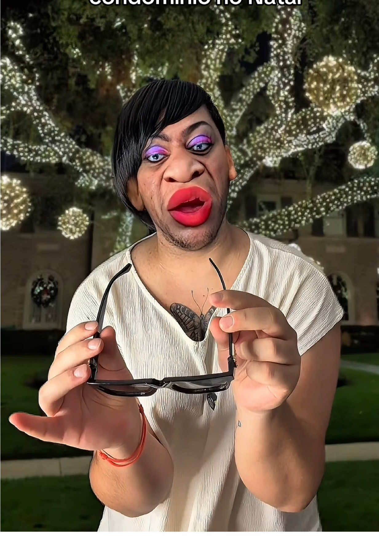 Pra que essas luzinhas no condô? 🤣🗣️