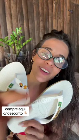 Melhor aquisição 🤓🤩 eu ameeeei esses Pins! Corre e leva a suaaaa #verao #havaianas #havaianaspersonalizadas 