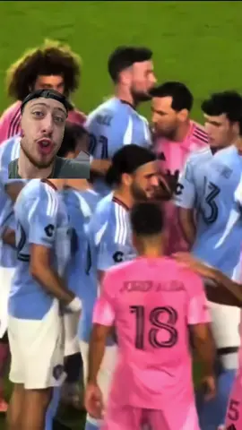 O homem que PEITOU Lionel Messi e De Paul #tiktokesportes #futebol #curiosidades #cristianoronaldo #messi 