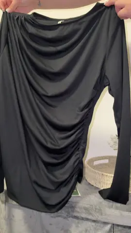 Ruched top STUNNING🌸 @halara_uk @Halara_official  AD| #foryoupageeee #halara #halaraeveryday #blackfriday #fyp 