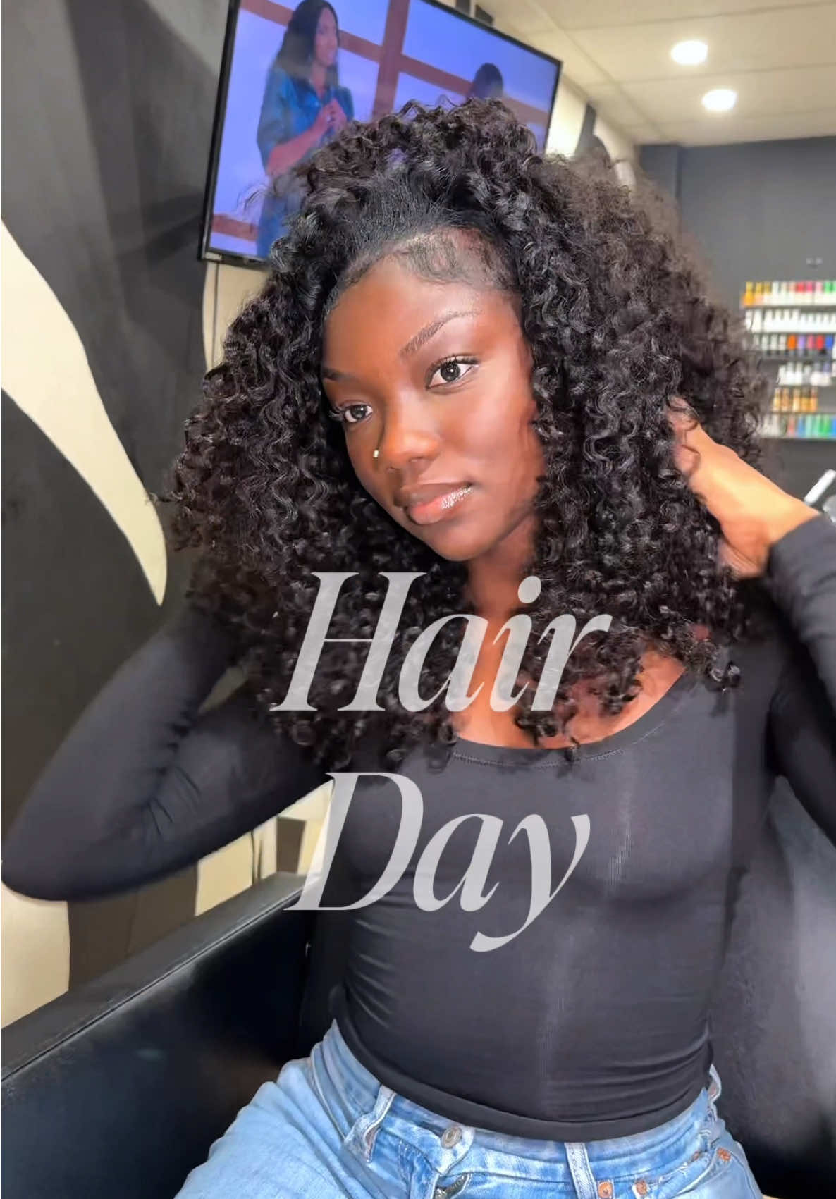 Use Code KOOG to save $$$ OFF I am wearing 20 inches Water Kinky Curly Bundle Weft Hair Extensions from CURLSQUEEN. My hairstylist did an amazing job book with her @looksbyjael on instagram  Shop the same (side note I am still on my natural hair journey this install vid is a tb)  @curlsqueen #waterkinkycurly #weftbundlehairextensions for #naturalhair 