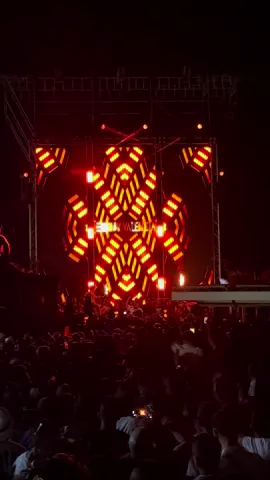 HARVY VALENCIA en el ANIVERSARIO solo se puede describir con una palabra ÉPICO #aniversarionomadas #harvyvalencia #venezuela #culturaelectronicavnzla #tribudealmasfelices 