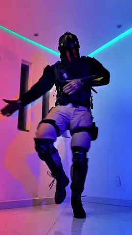 Desliza…Desliza 🕺 . #soldier #cod #konig #callofduty #dance