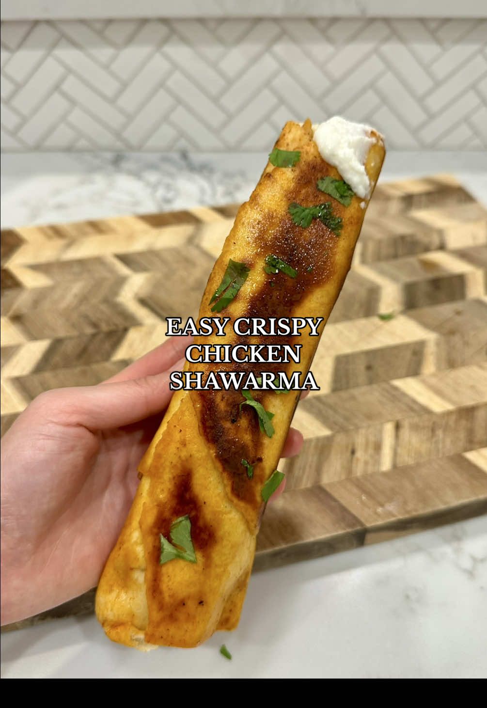 Easy Crispy Chicken Shawarma Wrap 🌯🫓🧄 Visit Thespicyjuju.com for full recipe or visit direct recipe link below:  https://thespicyjuju.com/easy-crispy-chicken-shawarma/ No because why was this so good and...healthy?! 🤯 ENJOY! #chicken #shawarma #wrap #crispy #EasyRecipe 