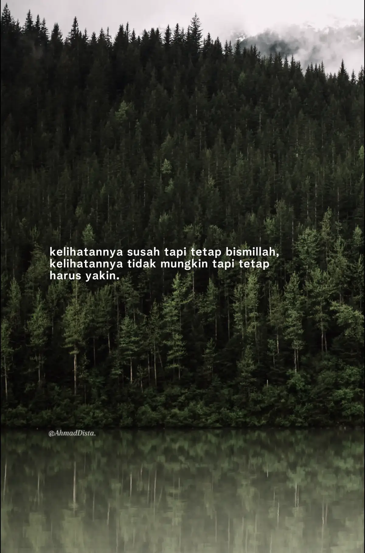 Bahan-bahan 📝: 600 gram daging ayam tanpa kulit, potong 6 bagian. 2 cm jahe, geprek. 1 batang serai, geprek. 2 lembar daun salam. 700 ml air. 100 ml kecap manis. 2 sdt bumbu kaldu ayam. 1 sdt gula merah. ¼ butir pala, parut. ½ sdt merica putih bubuk. 6 butir telur ayam, rebus hingga matang. 2 sdm bawang merah goreng. 3 sdm minyak goreng. Bahan bumbu halus: 6 siung bawang putih. 5 siung bawang merah. Cara membuat🥢: 1.Panaskan minyak, goreng ayam hingga permukaannya kecokelatan. Jika sudah, angkat dan sisihkan. 2.Panaskan minyak untuk menumis, masukkan bumbu halus, jahe, serai, dan daun salam. Tumis hingga matang dan wangi. Kamu juga bisa mengganti minyak goreng dengan olive oil untuk menumis, sebagai pilihan yang lebih sehat. 3.Masukkan potongan daging ayam dan telur, aduk merata. Kemudian tambahkan air, kecap manis, bumbu kaldu ayam, gula merah, pala, dan merica. Masak hingga mendidih. 4.Setelah itu, kecilkan api. Masak kembali hingga kuah mengental. Jika sudah, angkat dan sajikan dengan taburan bawang merah goreng. #katakata #4u #storytime #fypppppppppppppppppppppppp #xzyabc 