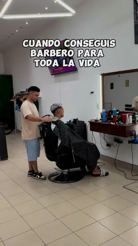 Mándaselo a tu barbero 😂 #barber #barbero #pelozo 