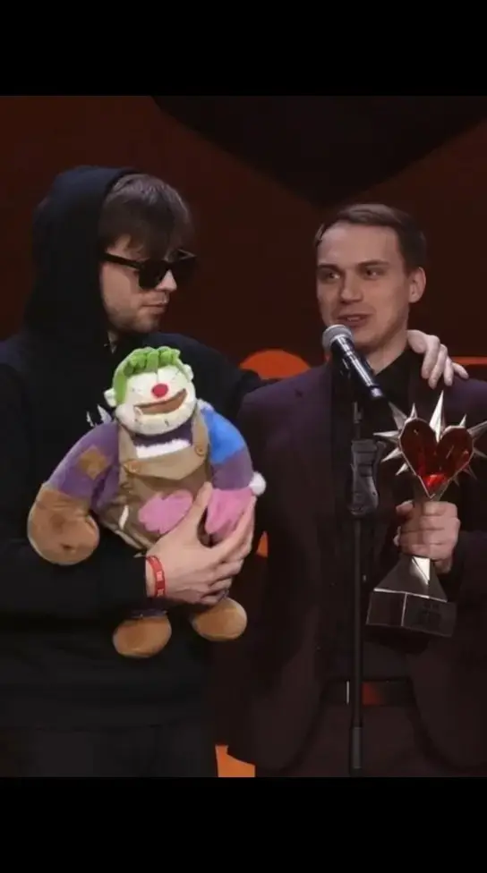 МАКСИМ ЛУЧШИЙ ДРУГ 🕊