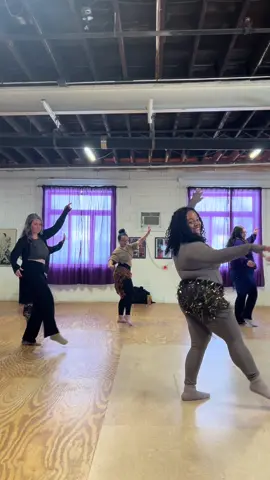 I can’t believe there are only two classes left for 2025! Where did the time go?  #bellydanceclass #bellydance #bellydancing #minneapolis #bellydancetiktok 