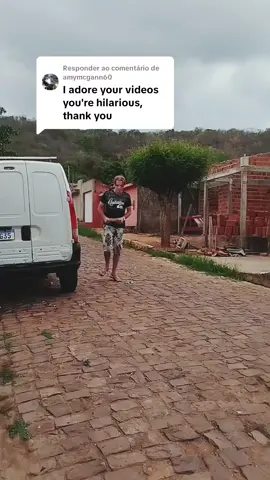 Respondendo a @amymcgann60 