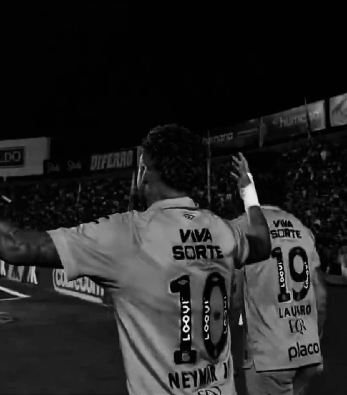 Golaço do Neymar hoje.