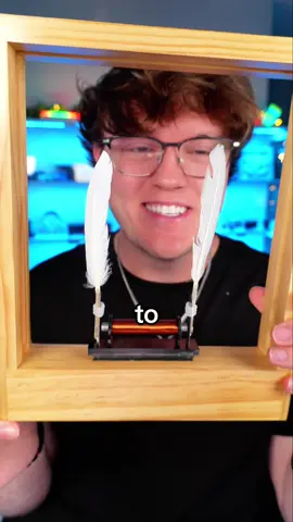 This is crazy to look at 😳 wait for the reverse mode... #slowmotion #physics #gadget #Tech #homedecor