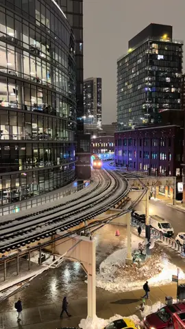 CTA Holiday Train @Choose Chicago @Things to do in Chicago @Chicago Explore @Chicago Epic @WGN9Chicago @Chicago Bucket List  #cta  #chicago  #chicagotiktok  #holidaycountdown  #nightphotography 