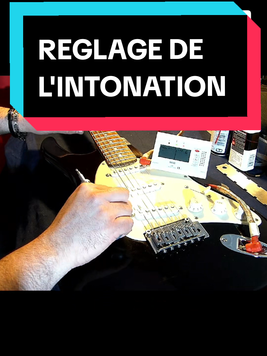ta guitare sonne faux ? tu veux la régler toi même ? tu verras, c'est super simple comme réglage ! il s'agit simplement de l'intonation ou compensation qui est mal réglée.  équipe toi de ta guitare, un tournevis adapté aux vis de ton chevalet, ton accordeur et go ! en plus on est accompagné par George Michael 😜 petite précision: pour un réglage optimum, il est préférable de faire ce réglage avec la guitare en position de jeu ! et rassure toi, si tu n'as pas la note pile poil, c'est normal... la guitare est un instrument fondamentalement faux DONC ne te casse pas la tête des heures pour rien ! si tu as des questions, l'espace commentaire est fait pour ça ! #guitare #guitariste  #guitartok  #intonation  #reglage 