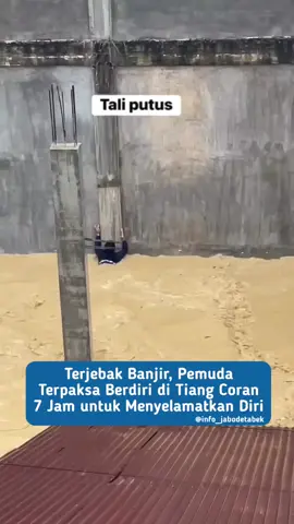 Seorang pemuda di Aceh harus bertahan selama tujuh jam dengan bergelantungan pada tiang cor penyangga setelah wilayahnya dilanda banjir. Dalam kondisi arus yang cukup kuat dan akses yang terbatas, ia tidak memiliki pilihan lain selain menunggu bantuan datang. Beruntung, warga sekitar sigap melakukan penyelamatan. Dengan menggunakan seutas tali, mereka mengevakuasi pemuda tersebut dan membawanya ke lantai dua salah satu rumah warga yang aman dari genangan. Aksi cepat warga ini memastikan korban bisa selamat tanpa luka serius. 📷 desna afdian