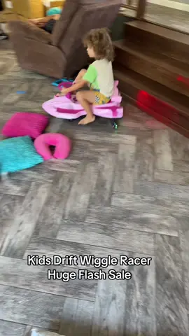 #DriftCarForKids #KidsDriftCar #ElectricCarForKids #wigglecar Kids drifting wiggle car flash sale.    12V ride on car electric drift car for kids kids electric car toddler drift car spinning ride-on car 360 electric car kids kids car with 360 spin