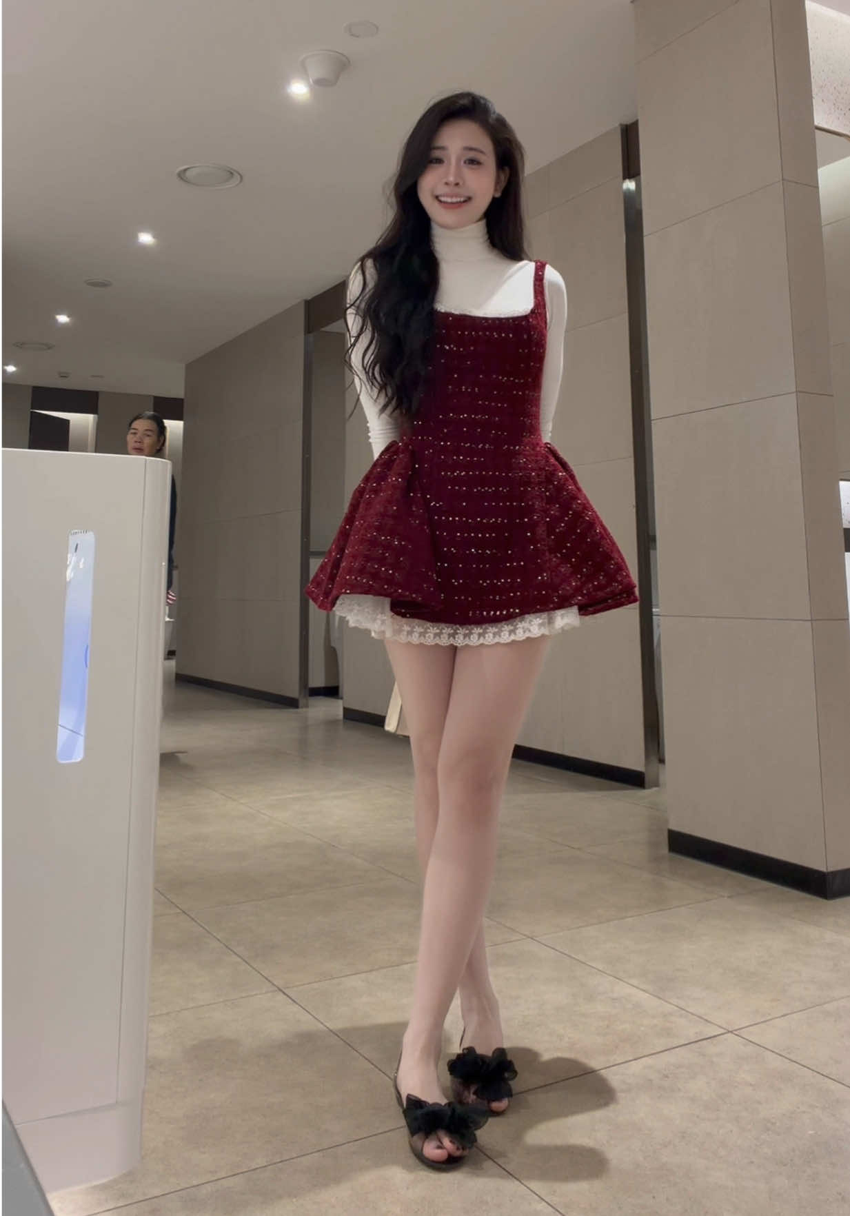 Mười dặm hoa đào nở, chỉ lấy một bông hoa để trong lòng 🌸🌸🎄🧧🧧 #foryou #vayxinh #macdepmoingay #xuhuongtiktok 