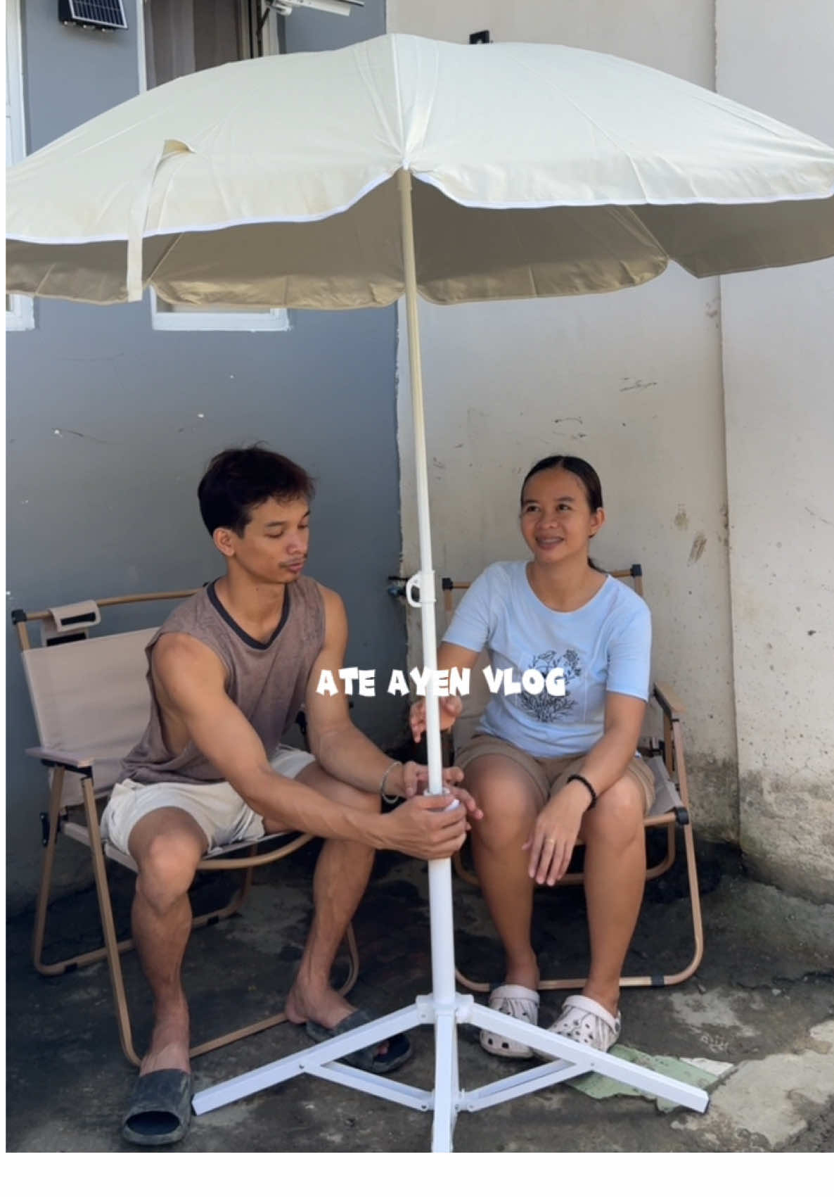 Mas masarap ng tumambay dahil dito hehe #fyp #tiktokph #ateayenvlog #foldingumbrella 