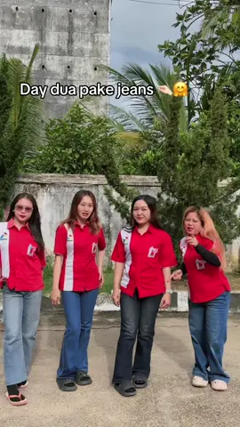 Absen spbu yang udah pake jeans ges #pertamina 