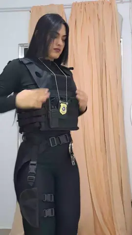 oi povo #policial👮‍♀️ #fantasia #viralreels #fyyyy 