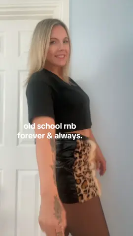 Old rnb 🎵🖤#oldschoolrnb #oldschoolmusic #soulmusic #rnbmusic #fyp 